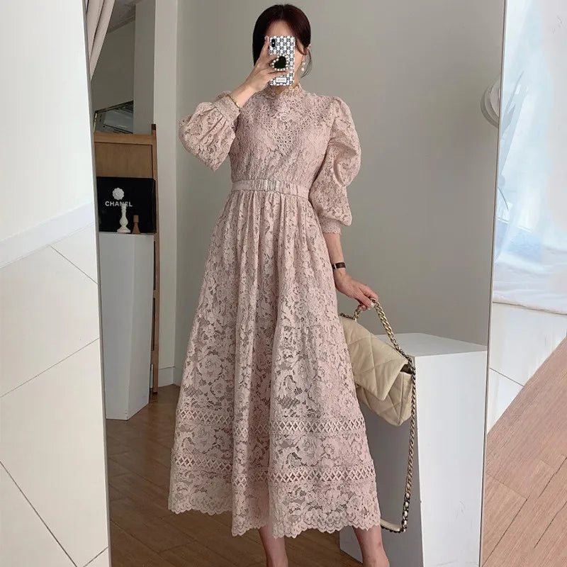 liwuka Retro Court Style Round Neck Lace Dress Hook Flower Design Loose Puffed Sleeves MIDI Skirt Elegant Swing Dress With Belt