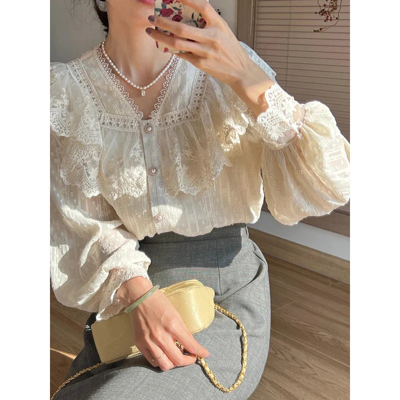 liwuka Vintage French Women Shirts Lace Lolita Elegant Long Sleeve Flounce Blouse High Quality Office Lady New Fashion Chic Female Tops