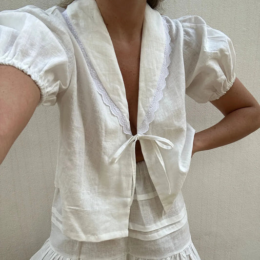 liwuka Women Y2K Peplum Shirts Lace Trim Tie Front V Neck Crop Top Short Puff Sleeve Blouse Cute Babydoll Bow Lace Up Tops