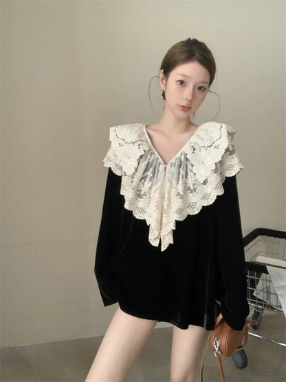 liwuka Lace Hook Flower Ruffles Velvet Shirts for Women Vintage V Neck Loose Pullover French Style Contrast Patchwork Tops