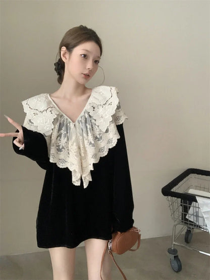 liwuka Lace Hook Flower Ruffles Velvet Shirts for Women Vintage V Neck Loose Pullover French Style Contrast Patchwork Tops