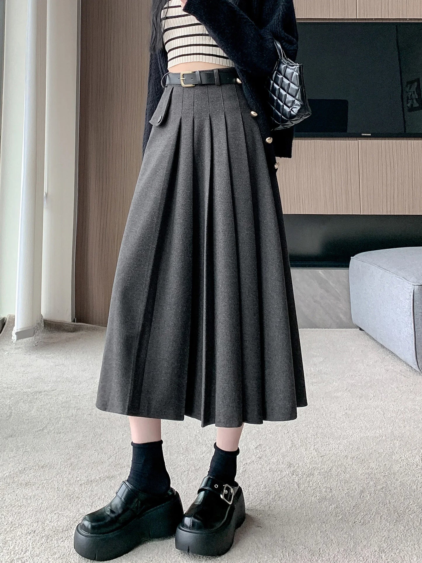 liwuka Women's A-line Black Pleated Skirt Vintage 90s Aesthetic Y2k Grey Long Skirt Harajuku Korean Skirts 2000s Clothes 2024