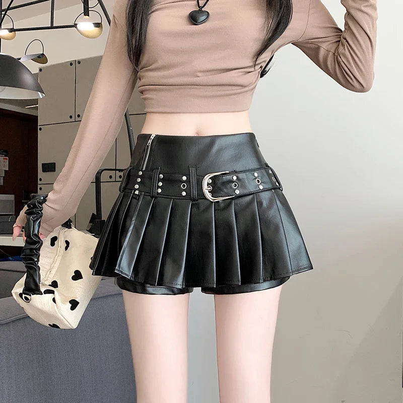 liwuka Women's Black Gothic A-line Pleated Leather Skirt Y2k Mini Shorts Skirts Harajuku Korean Emo Skirt 2000s Vintage Clothes Summer