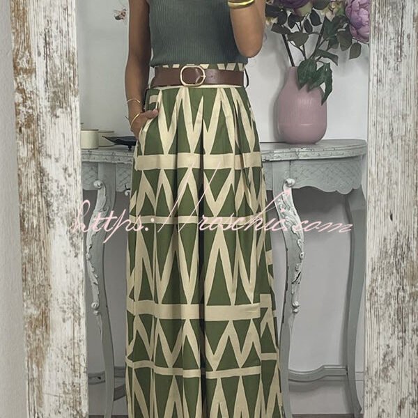 Unique Print Loose Pocket Holiday Maxi Skirt