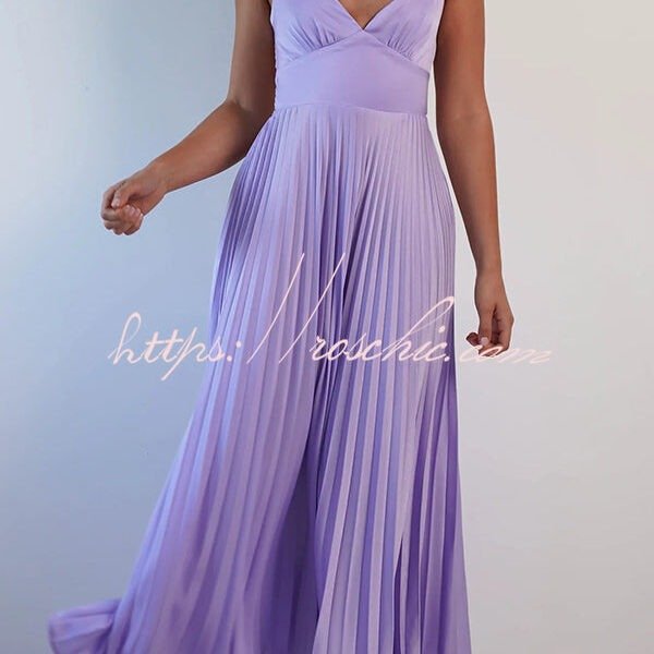 Satin Solid Color Sexy V-Neck Pleated Maxi Dress