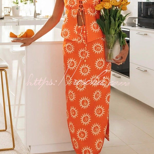 Fabulous Sunshine Print Lace Backless Slit Skirt Suit