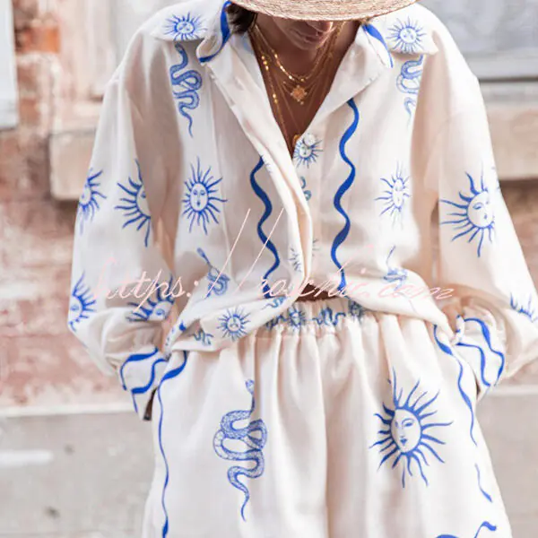 Symbol of Sicily Linen Blend Elastic Waist Pocketed Shorts