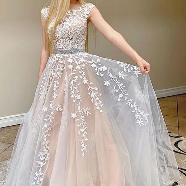 Beautiful Cap Sleeve Lace Prom Dress Long Tulle Evening Party Gowns