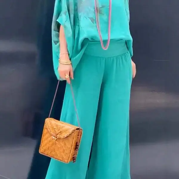 Floral Print V-neck Loose Top and Elastic Waist Wide-leg Pants Set