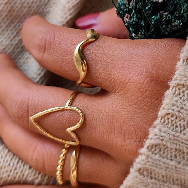 Personalized Hollow Line Heart-shaped Adjustable Ring