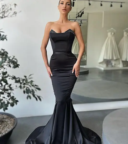Gorgeous Black Mermaid Beadings Long Evening Gowns