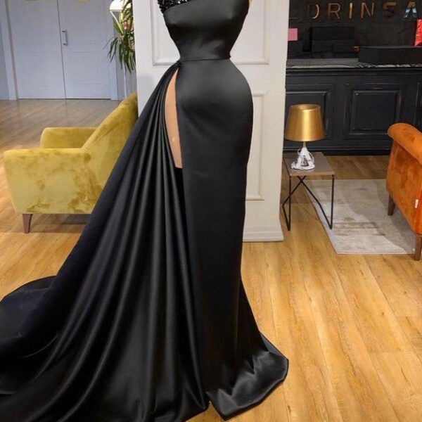 Sexy Black Long Prom Dress With Split Beadings Evening Gowns