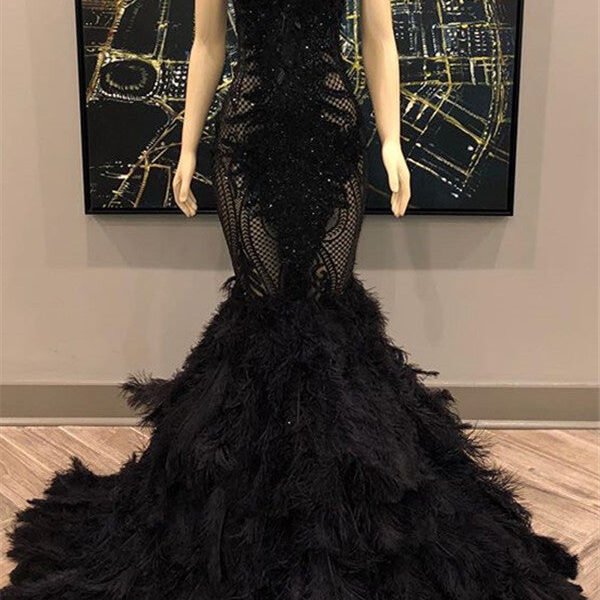 Unique Lace Appliques Halter Feather Prom Dresses Sleeveless Alluring Fit and Flare Evening Gowns