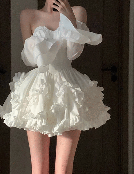 Modest Ball Gown Sweetheart White Satin Floral Holiday Dress Birthday Dresses Birthday Outfits SD1239