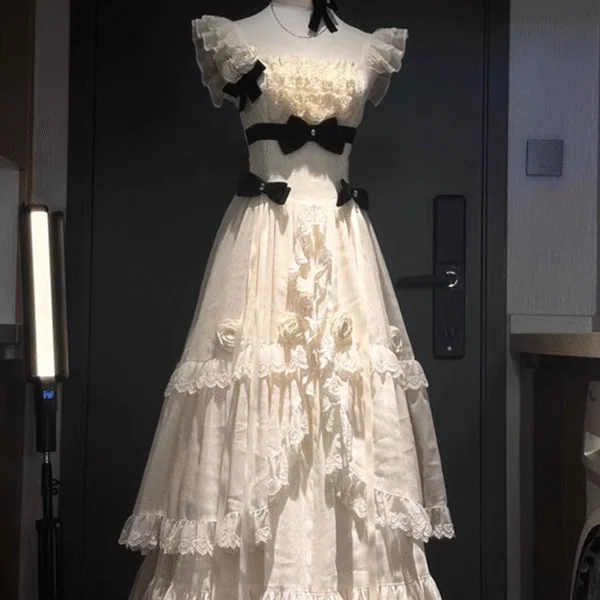 Chic Ball Gown Square Neckline Floral Ivory Lace Party Dresses Birthday Outfits With Black Bowknots SD450