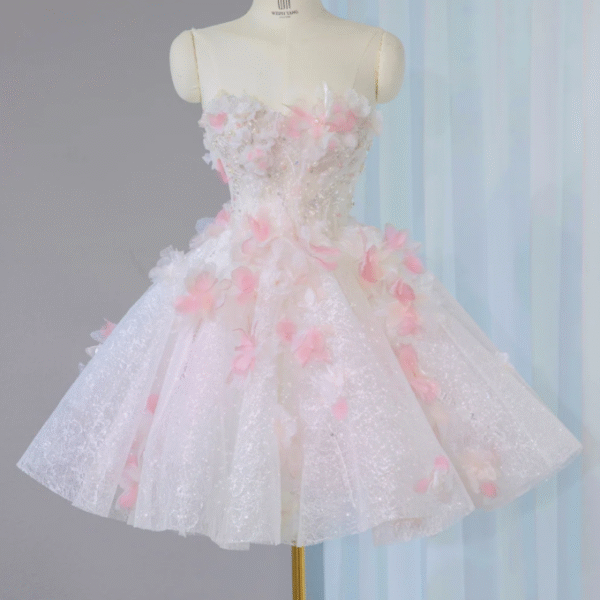 Sweet Pink Strapless Appliques Homecoming Dress A Line Short Prom Dress S306