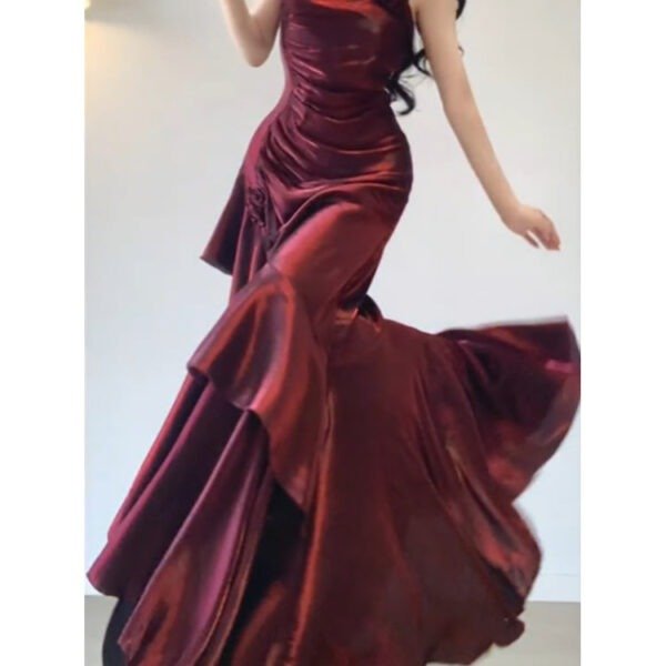Chic A line Spaghetti Straps Christmas Dress Burgundy Birthday Dresses Birthday Outfits SD1128