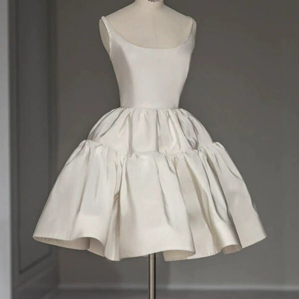 Chic Ball Gown Straps White Satin Homecoming Dresses Birthday Dress Birthday Outfits SD1191